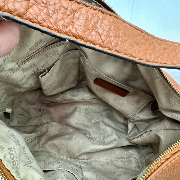 GUC Michael Kors Brown Leather Fulton Hobo Bag with Gold Hardware - Picture 10 of 12